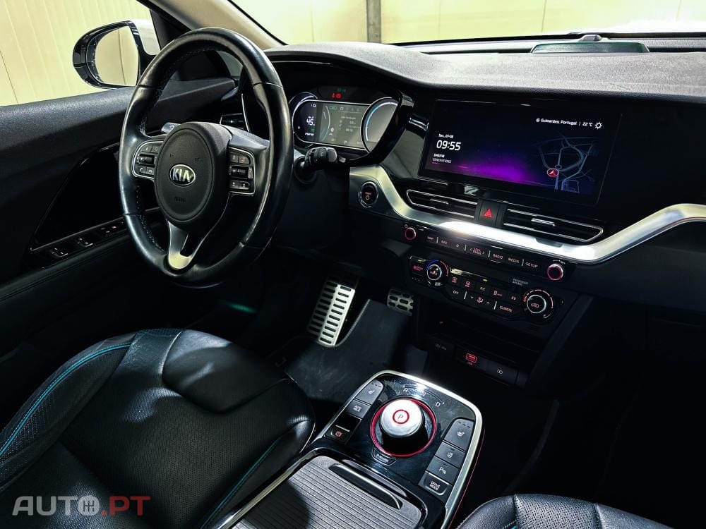 Kia Niro Premium Edition