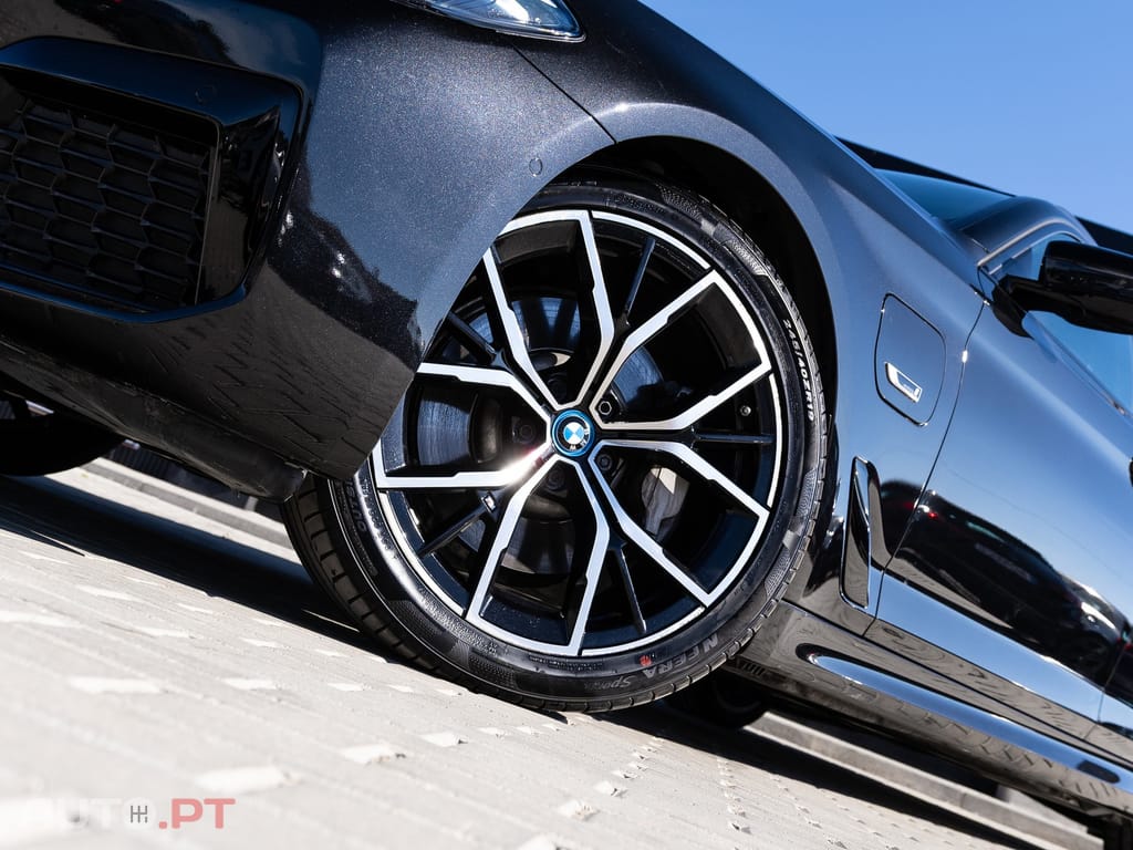 BMW 530 e Pack Desportivo M