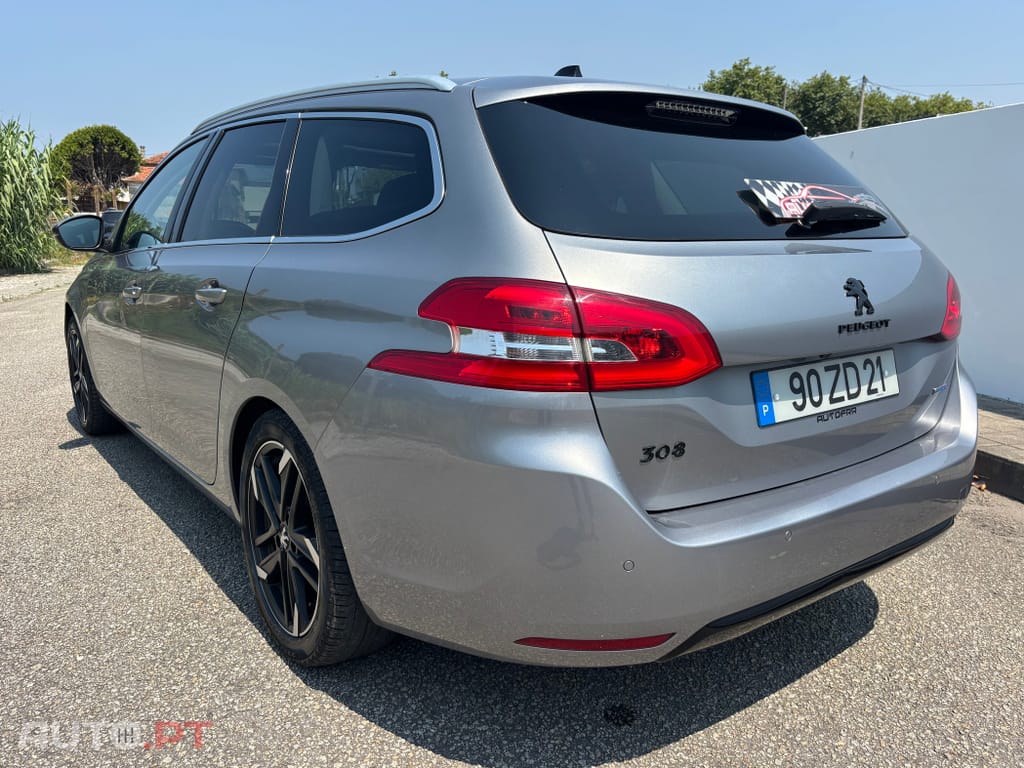 Peugeot 308 1.6 BlueHDi Allure J17