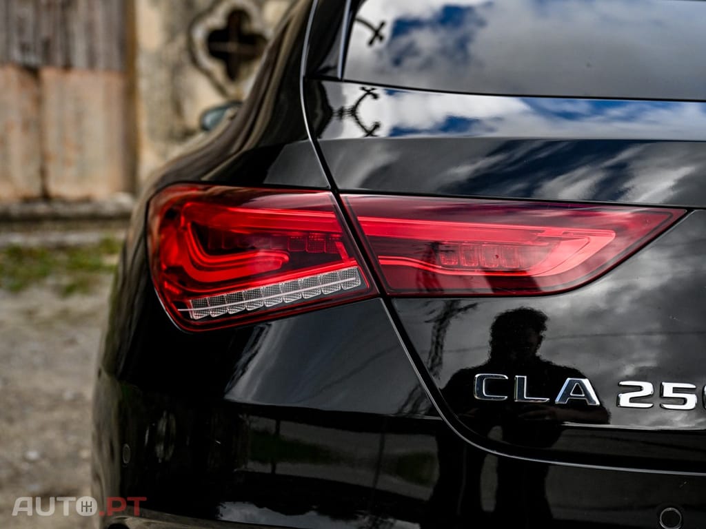 Mercedes-Benz CLA 250 e AMG Line