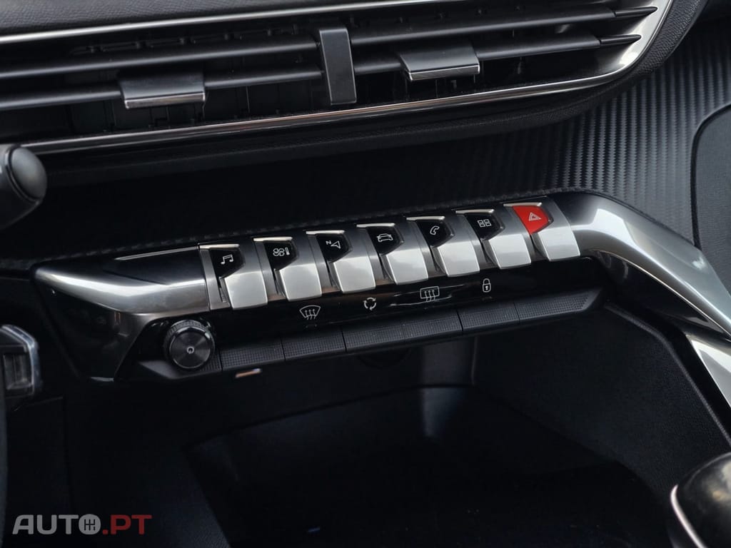 Peugeot 3008 1.5 BlueHDi Style