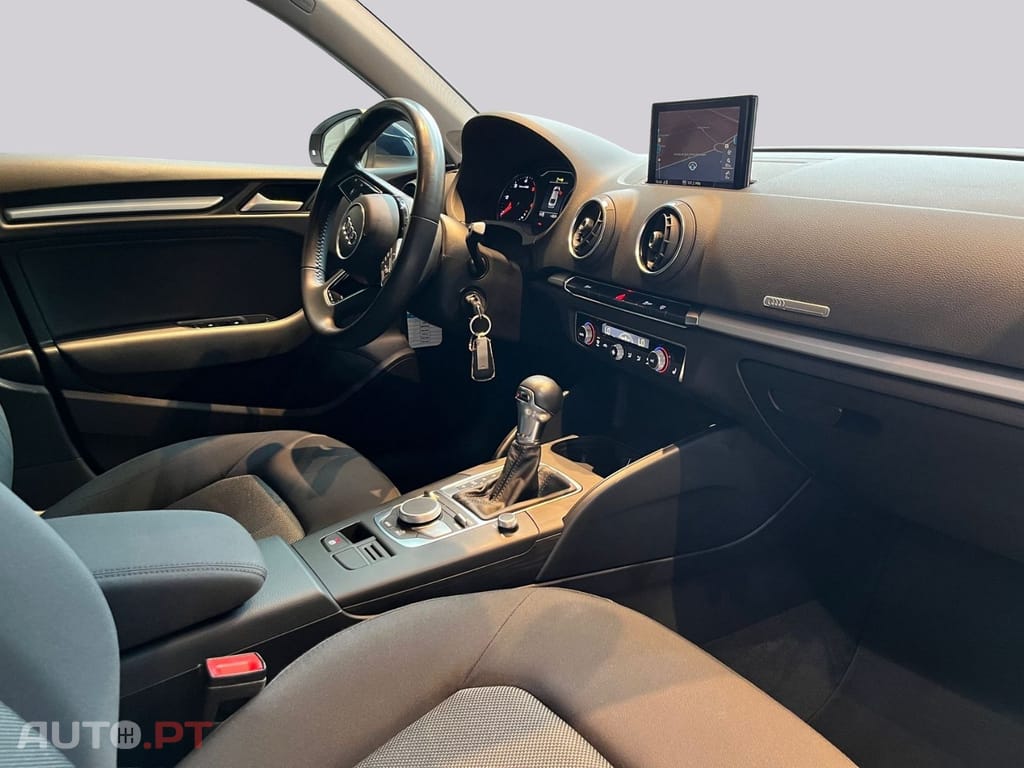 Audi A3 1.6 TDI BUSINESS