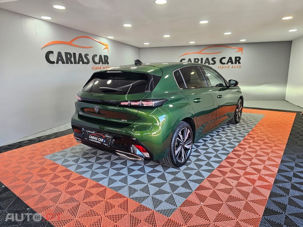 Peugeot 308 1.2 PureTech Allure EAT8