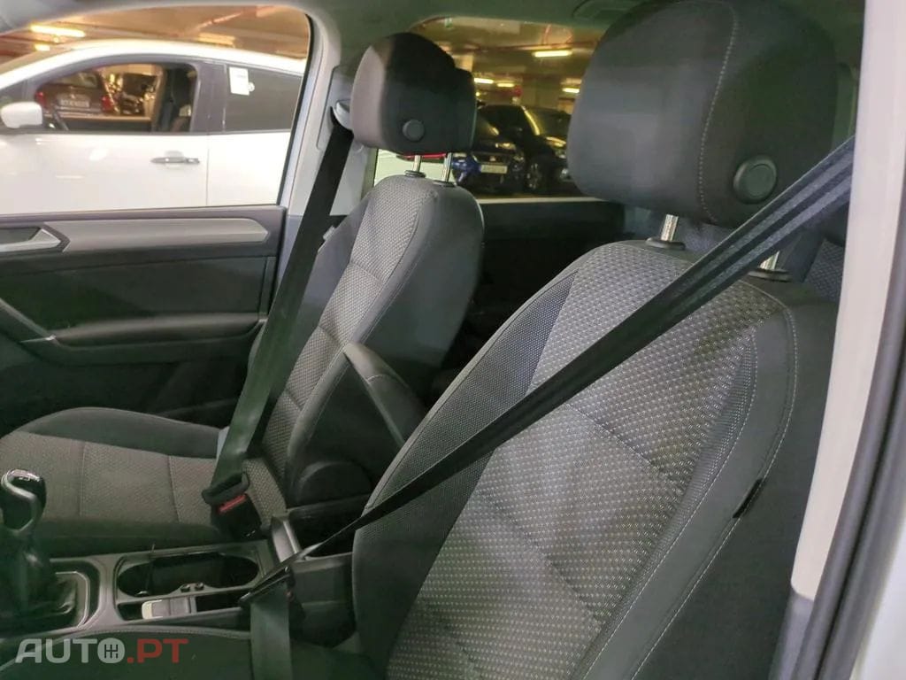 Volkswagen Touran 2.0 TDI Confortline