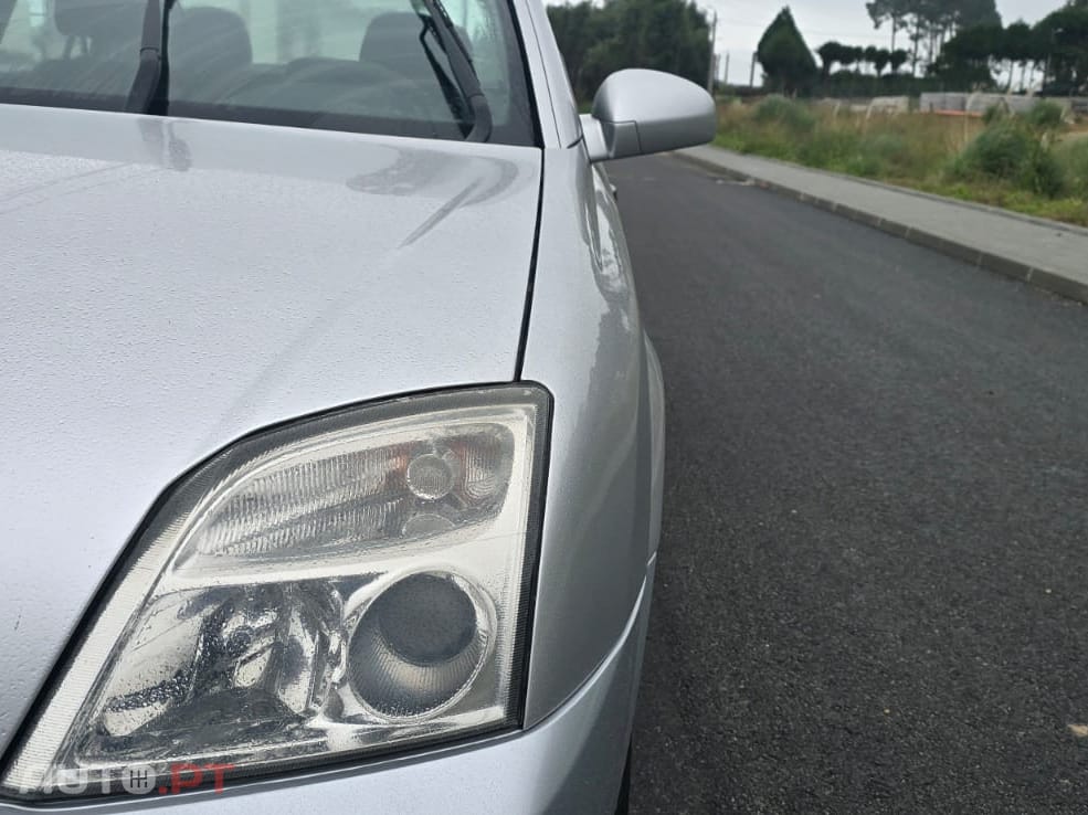 Opel Vectra 2.0 DTi Elegance