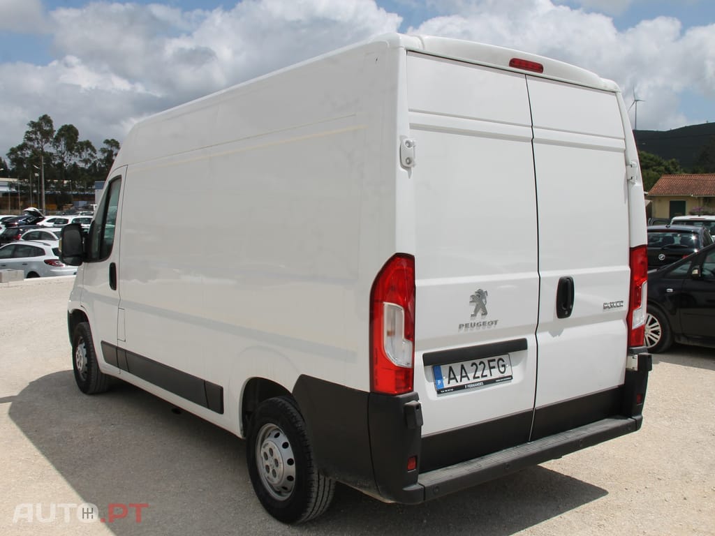 Peugeot Boxer 2.2 BlueHDi 330 L2H2 — fotografia 3