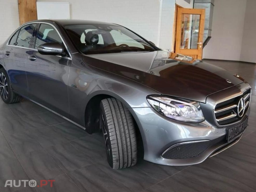 Mercedes-Benz E 300 de 9G Avantgarde