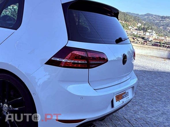 Volkswagen Golf 2.0 TDi Highline DSG