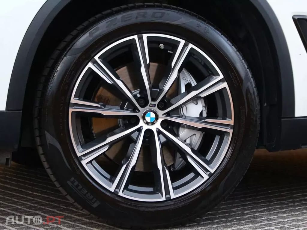 BMW X5 45 e xDrive Pack M