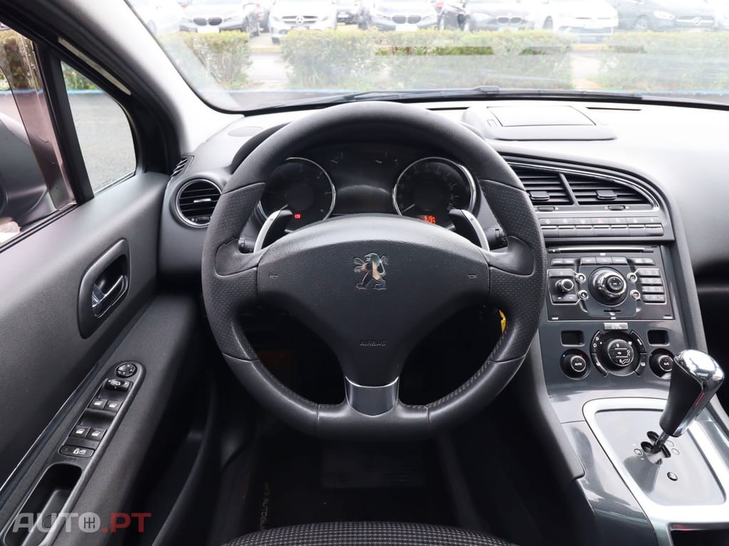 Peugeot 5008 1.6 E-HDi 7L SE Style 2-Tronic