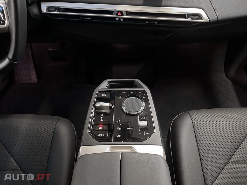 BMW iX xDrive50