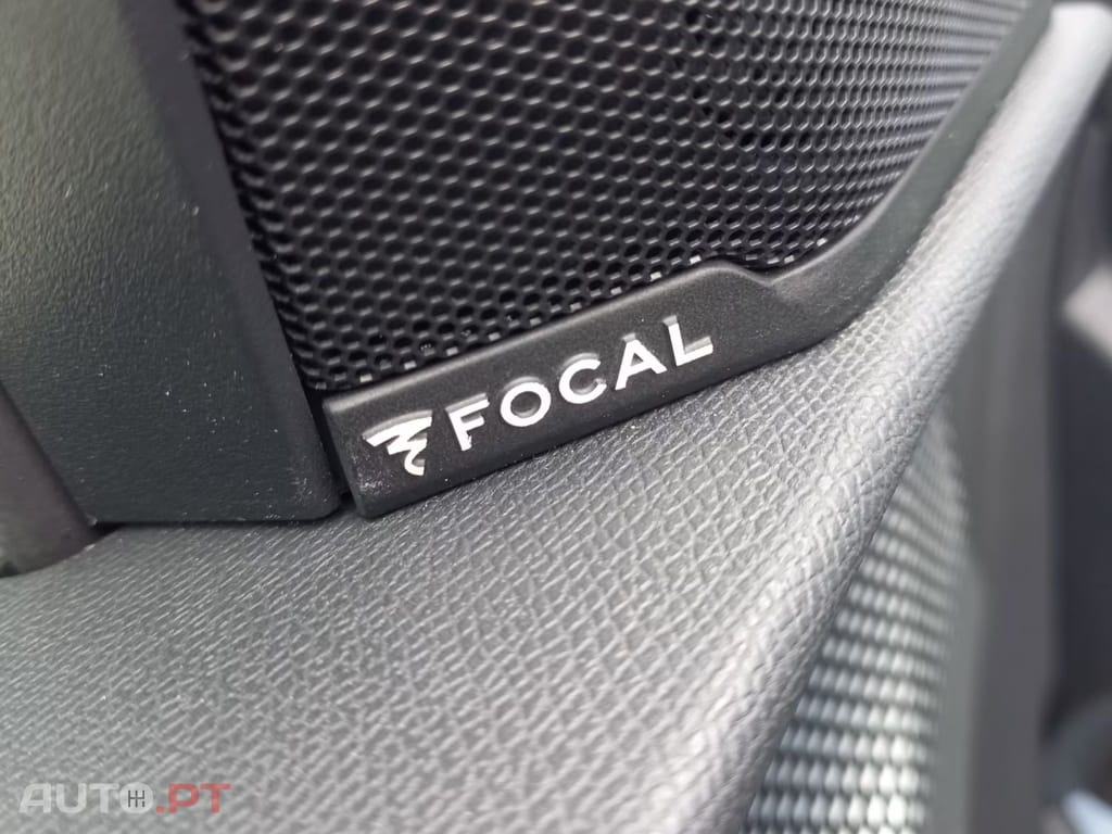 Peugeot E-3008 GT I.V.A DEDUTIVEL