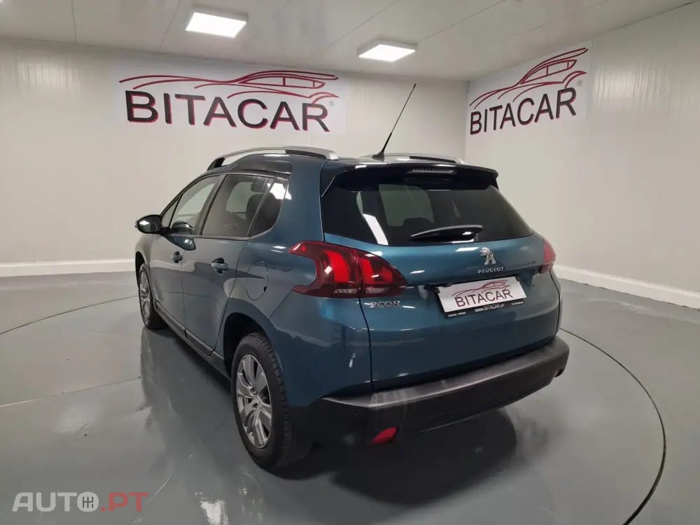 Peugeot 2008 1.2 PureTech Style