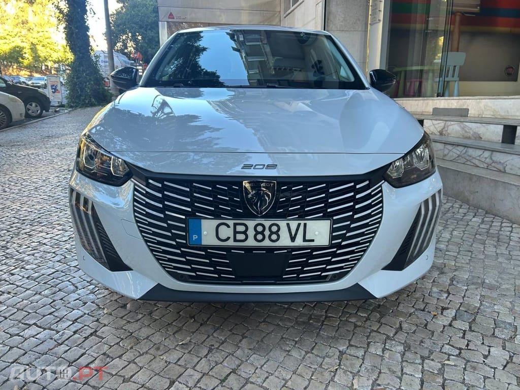 Peugeot 208 1.2 Hybrid Allure e-DCS6