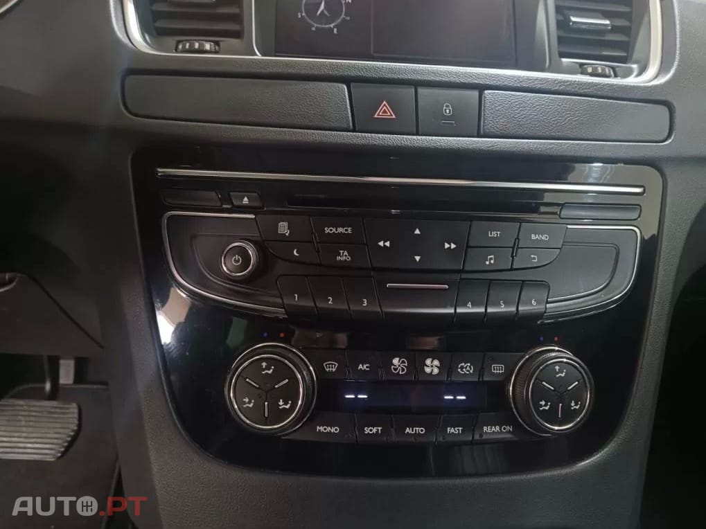 Peugeot 508 RXH 2.0 HDi Hybrid4 2-Tronic 104g