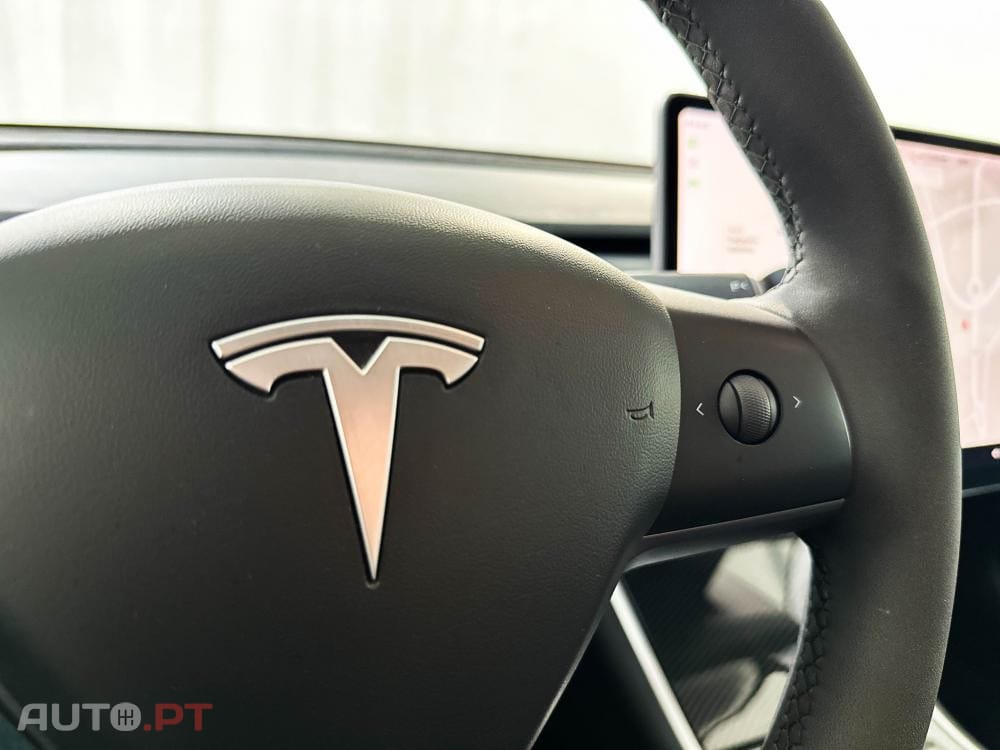 Tesla Model 3 Long-Range Dual Motor AWD