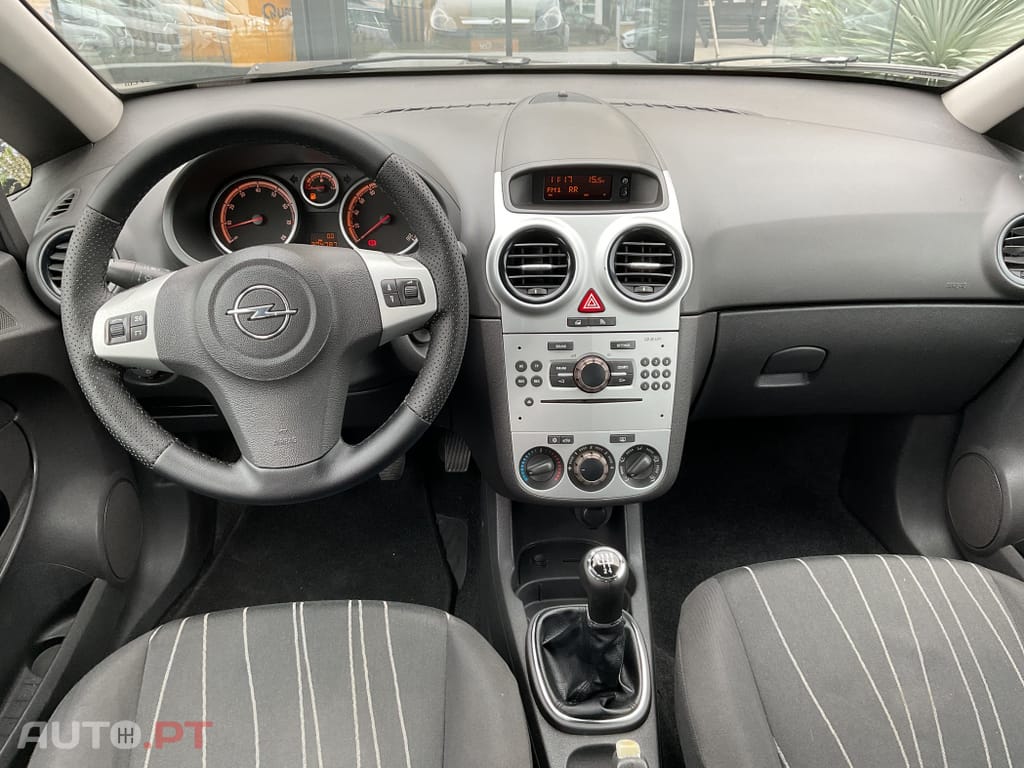 Opel Corsa 1.2 Enjoy