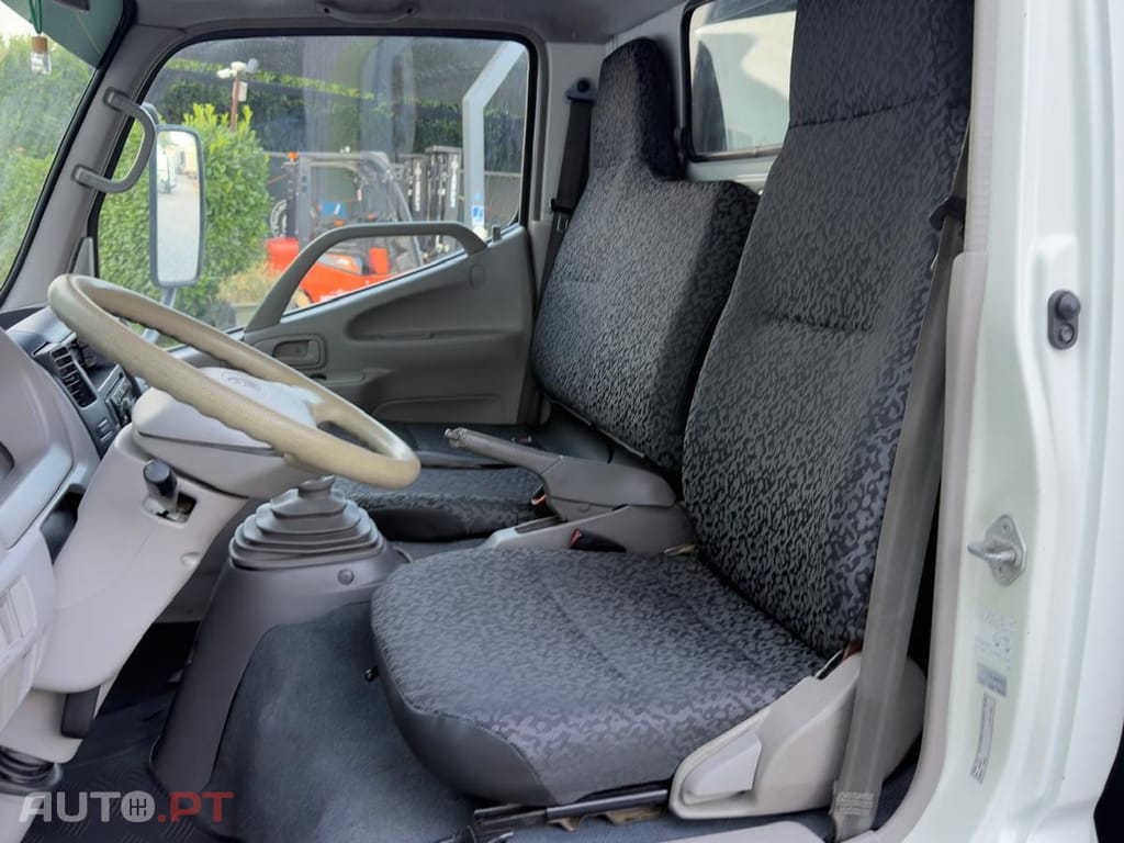 Toyota Dyna TOLDE TIPO TIR