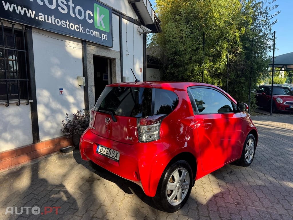 Toyota iQ 1.0