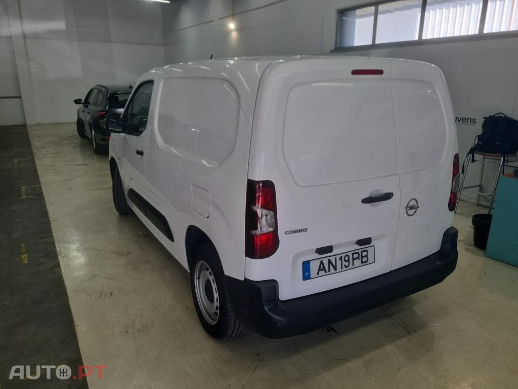 Opel Combo 1.5 CDTi L1H1 Enjoy