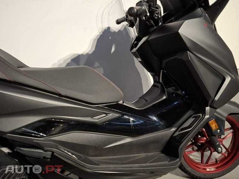 Honda Forza 125 SE