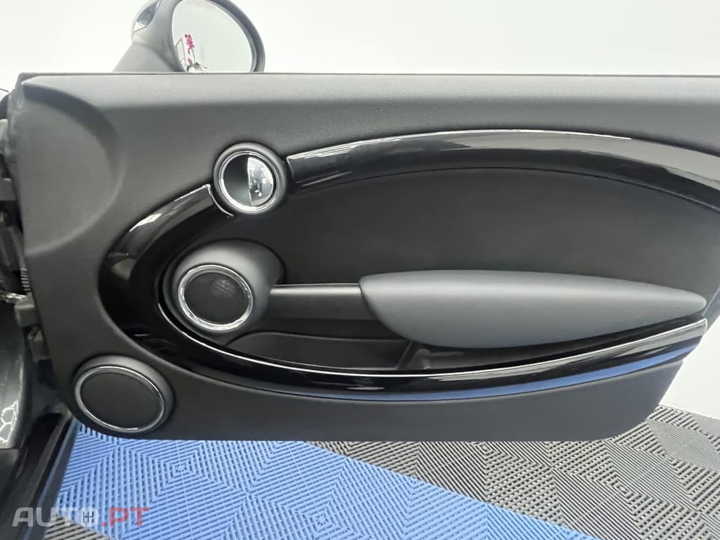 MINI Cooper John Cooper Works