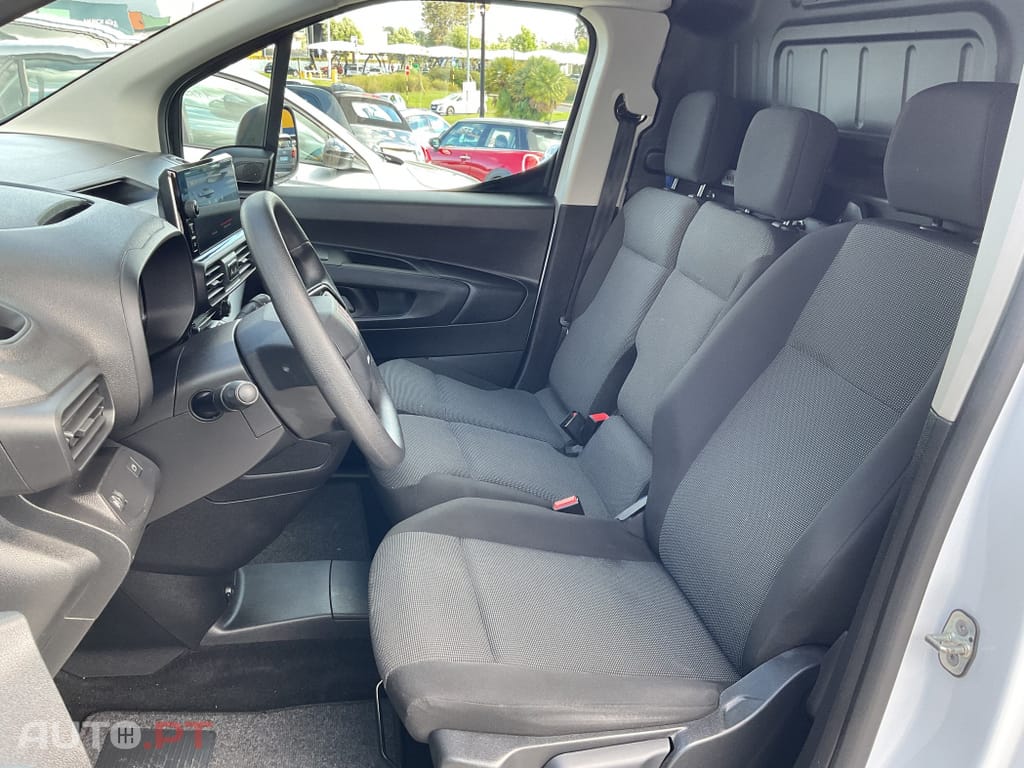 Fiat Doblo Outro