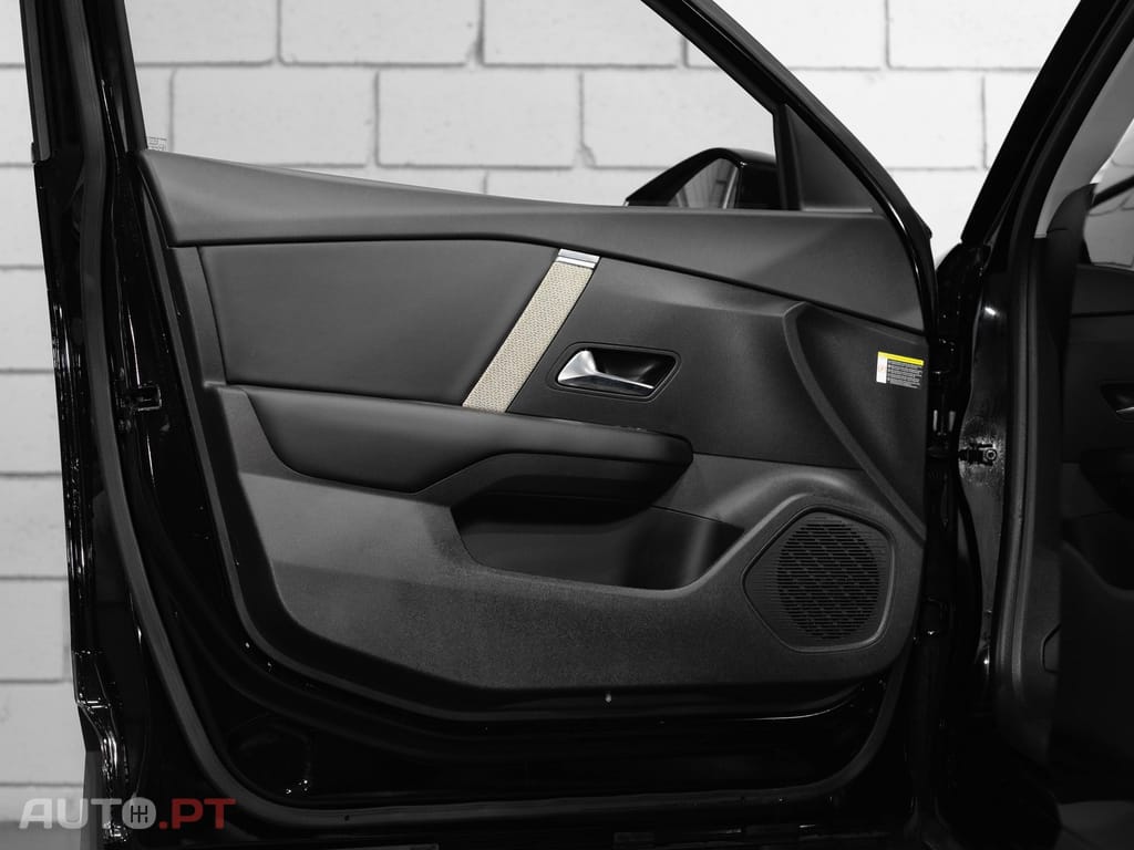 Citroen C4 X 1.2 PureTech Plus EAT8