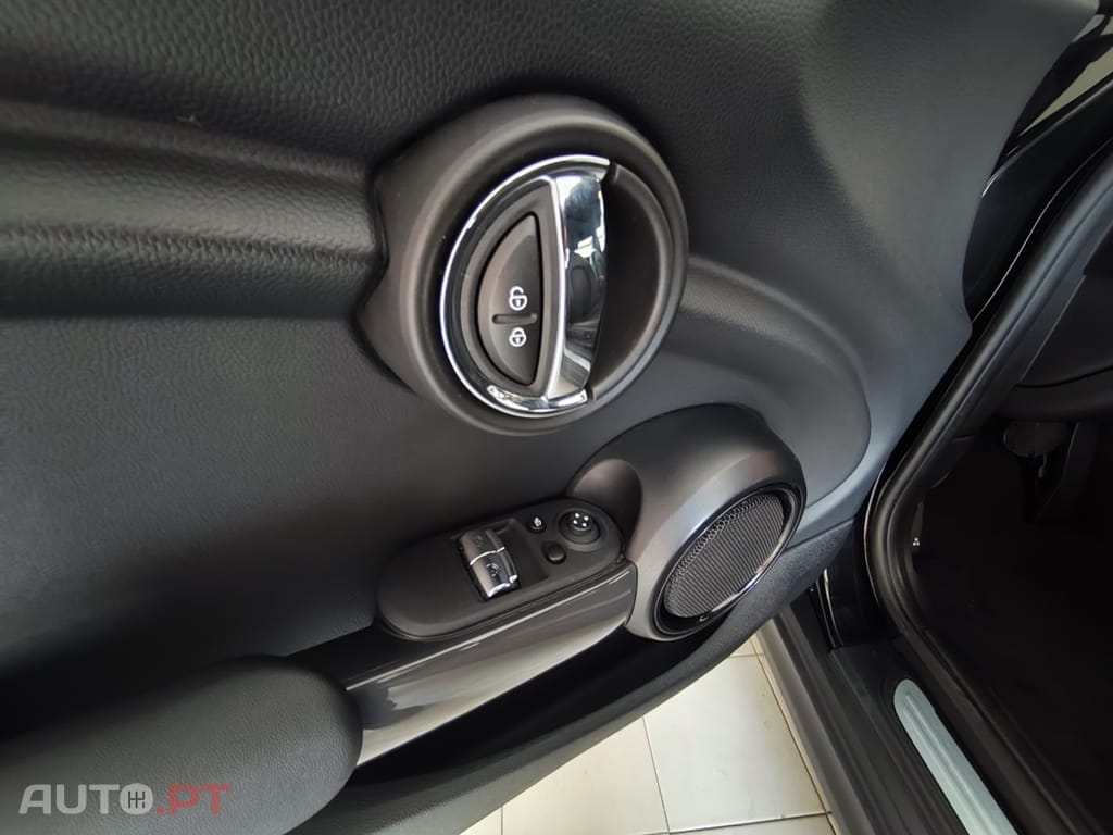 MINI Cooper Cooper Sport Edition Auto