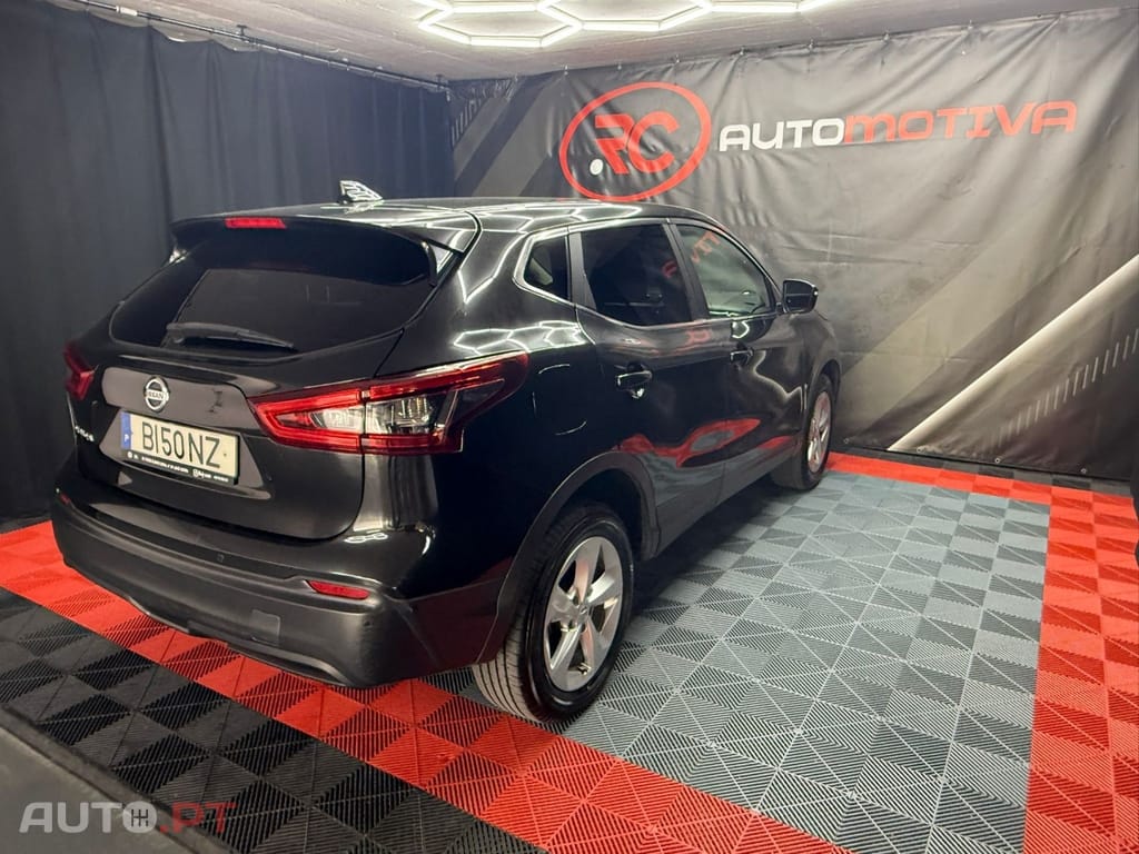 Nissan Qashqai 1.5 dCi N-Connecta J17 DCT