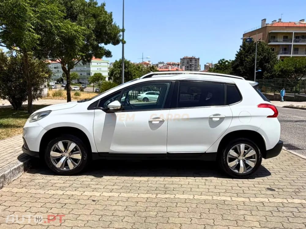 Peugeot 2008 1.2 VTi Active