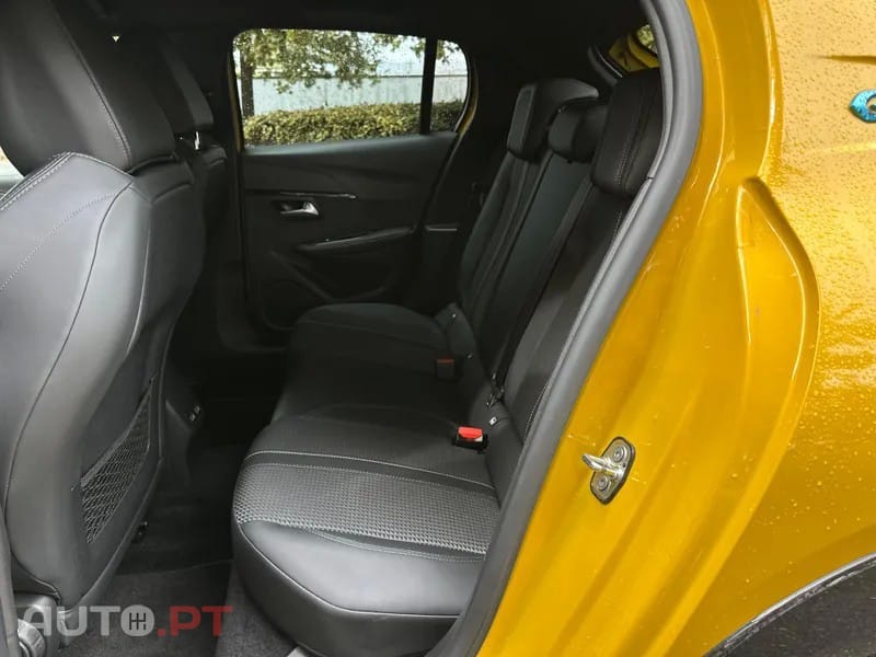 Peugeot E-208 50 kWh GT Pack