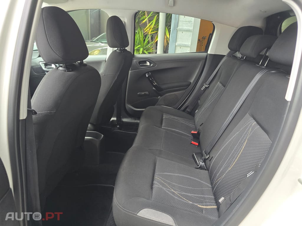 Peugeot 208 1.4 HDi Access