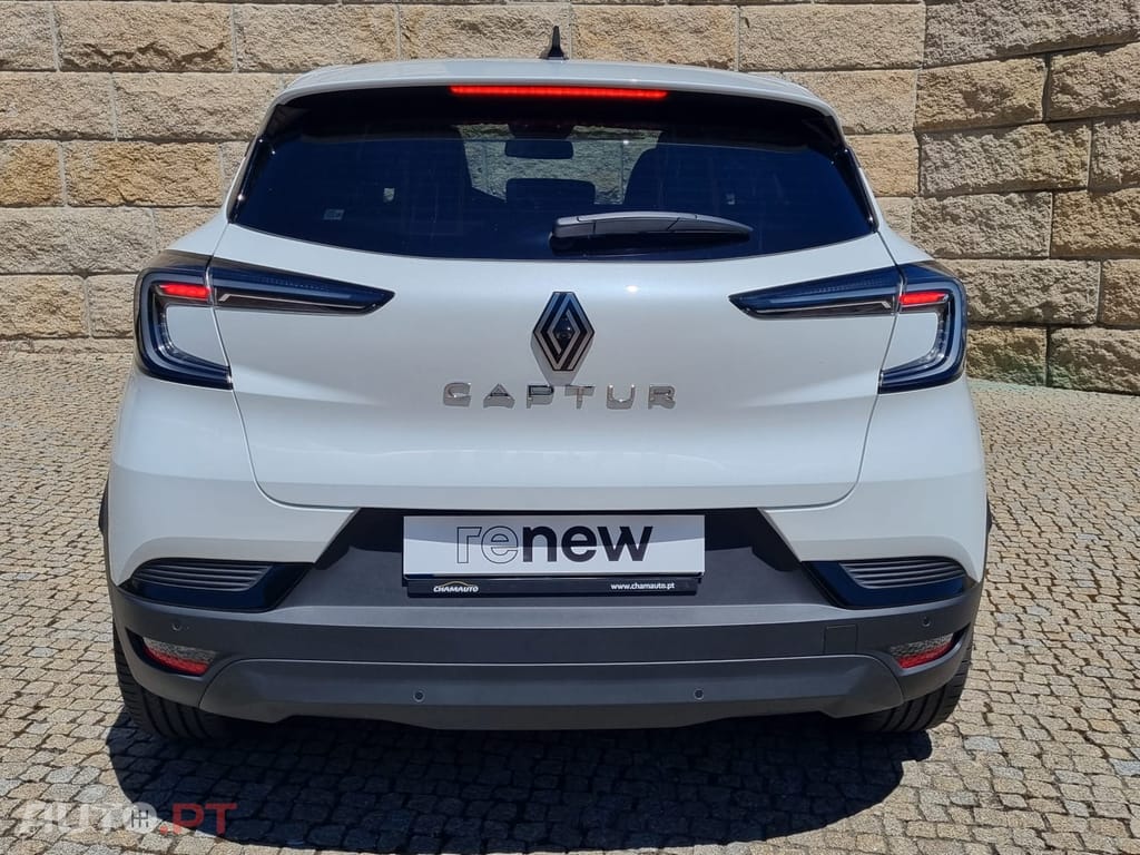 Renault Captur 1.0 TCe Techno Bi-Fuel