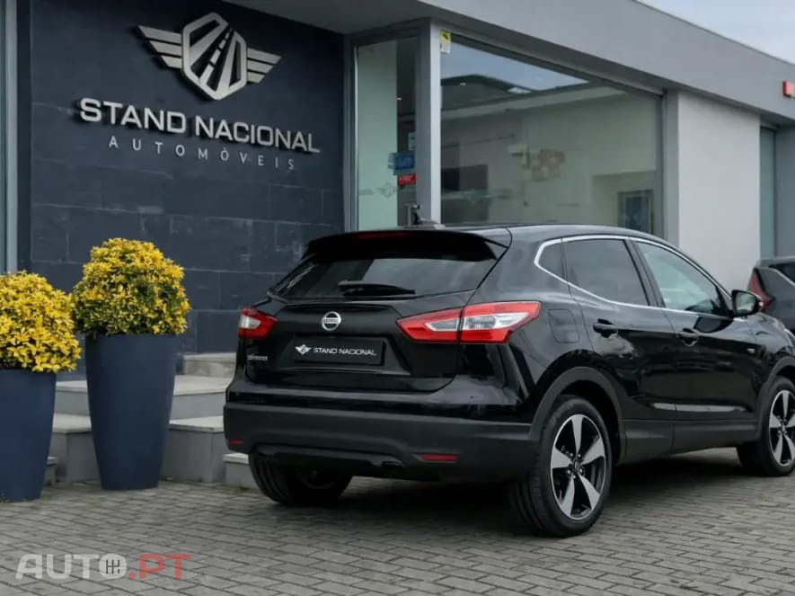 Nissan Qashqai 1.5 dCi N-Connecta 18