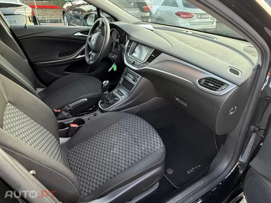 Opel Astra Sports Tourer 1.2 T Business Edition S/S