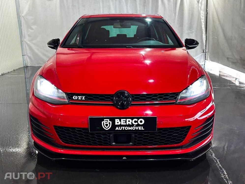 Volkswagen Golf 2.0 TSi GTi DSG Performance