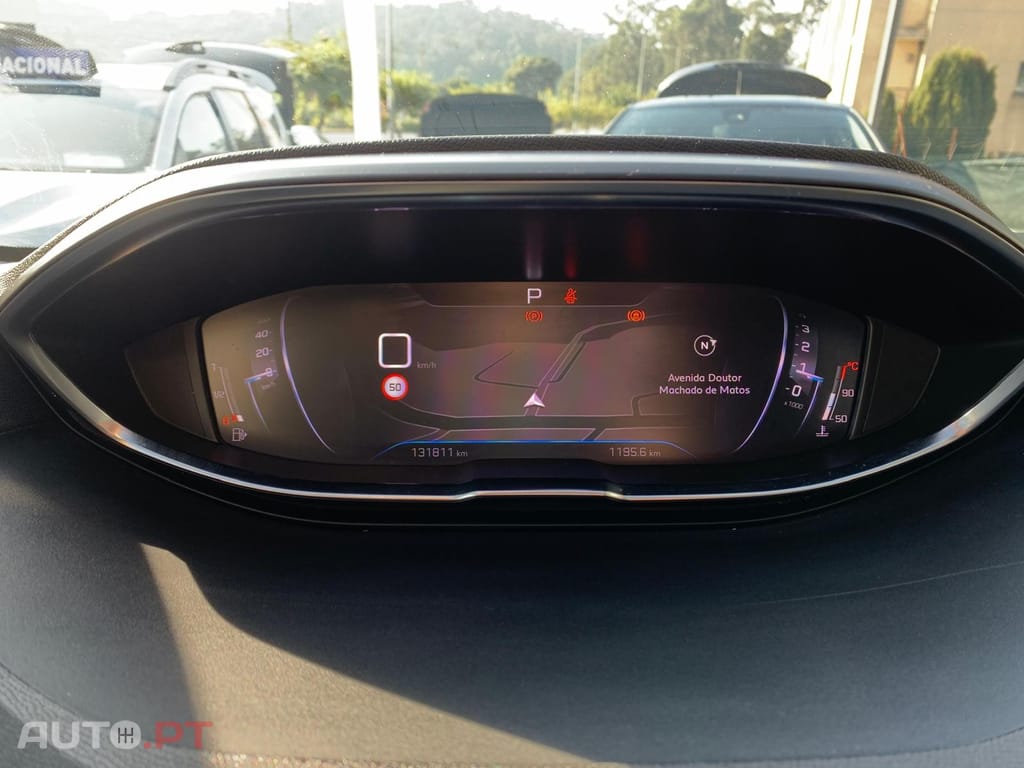 Peugeot 3008 1.5 BlueHDi Allure EAT8