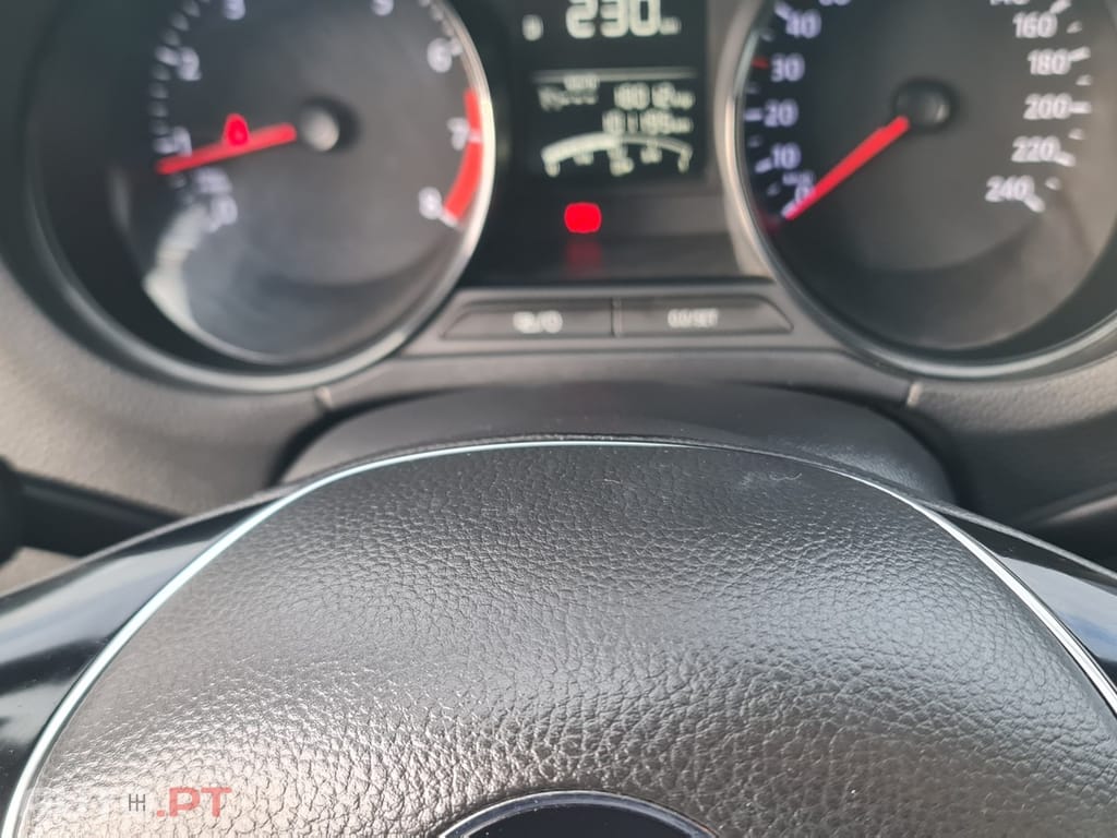 Volkswagen Polo 1.0 Confortline