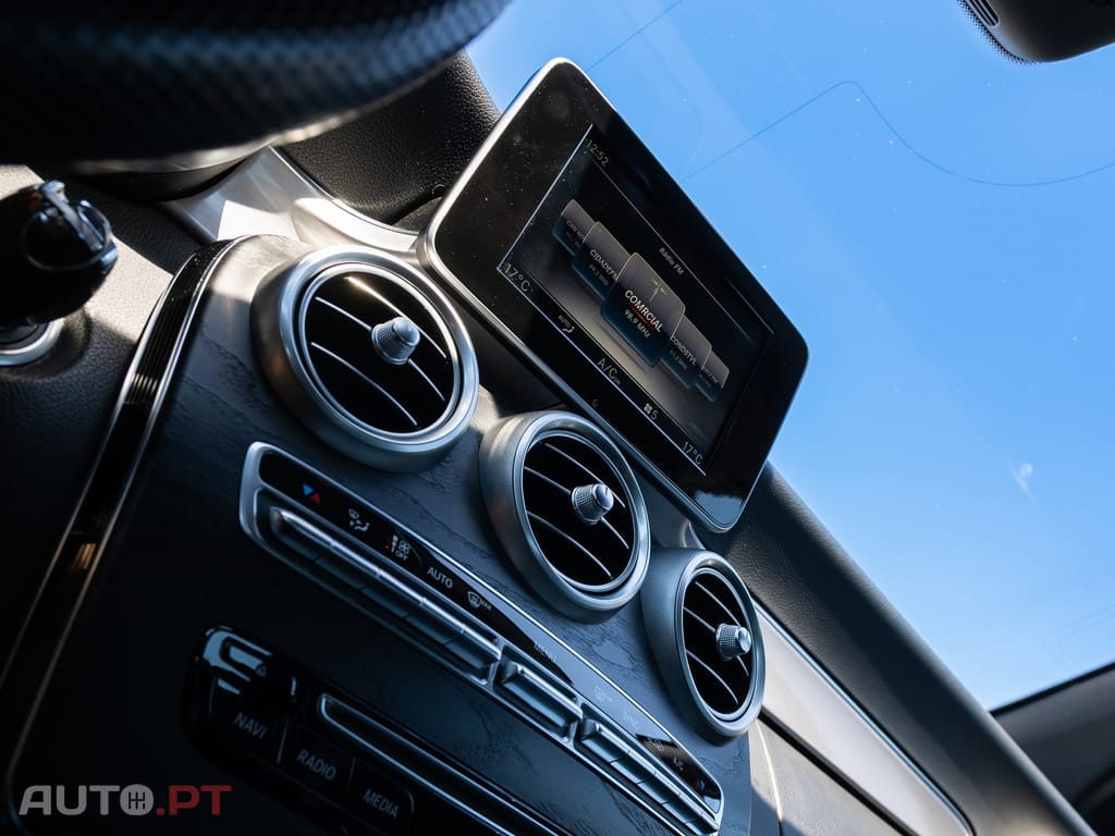 Mercedes-Benz C 220 d Cabrio AMG Line