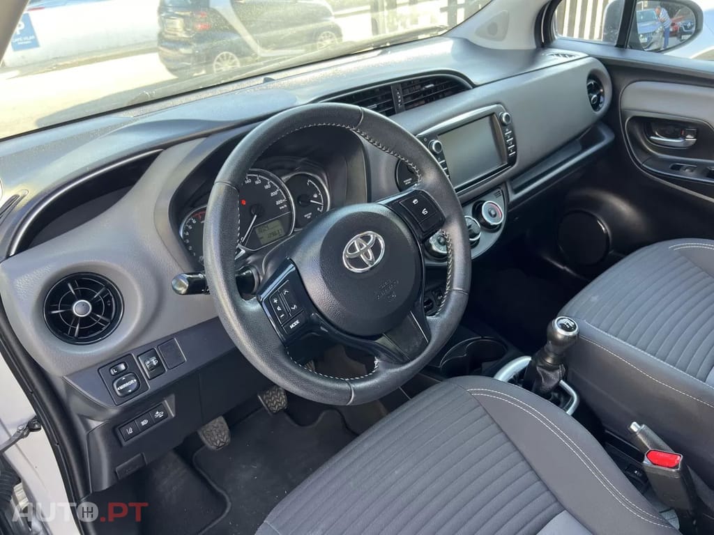 Toyota Yaris 1.0 VVT-i Exclusive