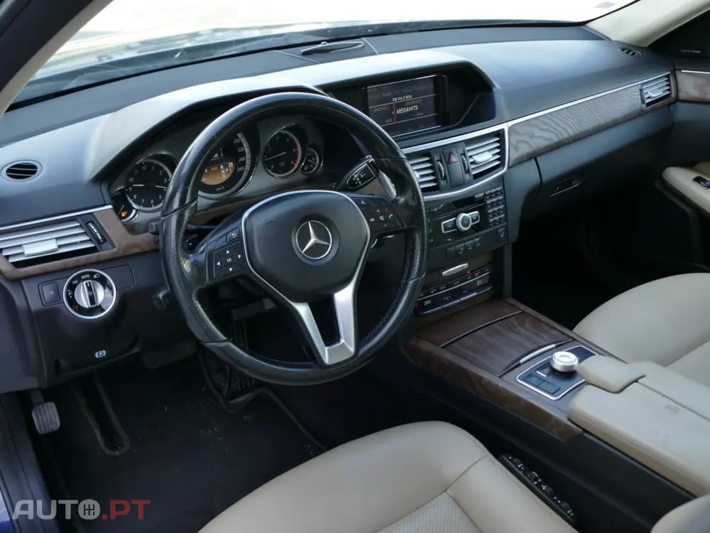 Mercedes-Benz E 220 CDi Avantgarde BE Auto.