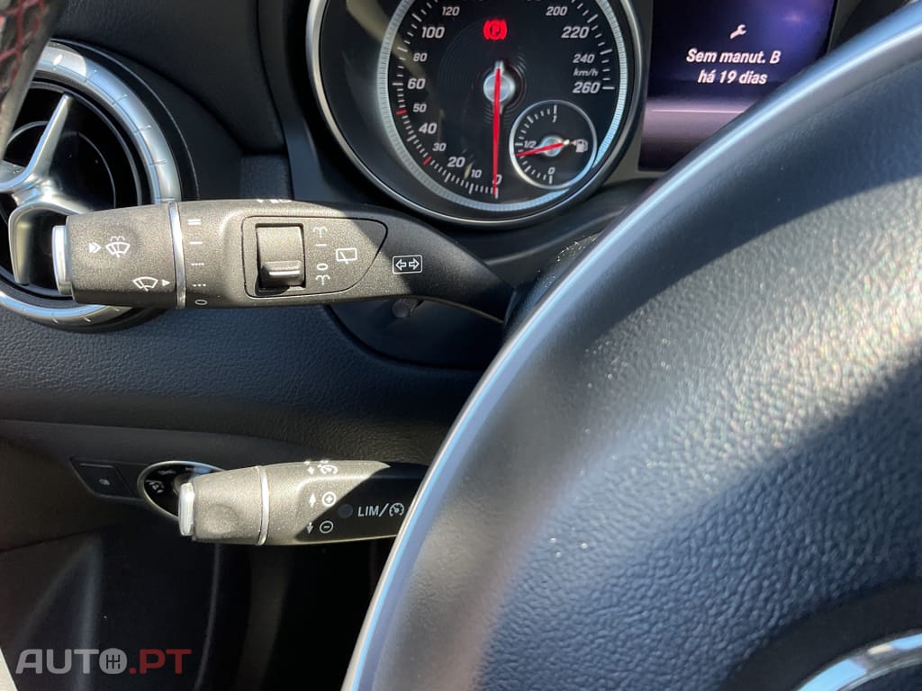 Mercedes-Benz CLA 180 d Shooting Brake AMG Line Aut.