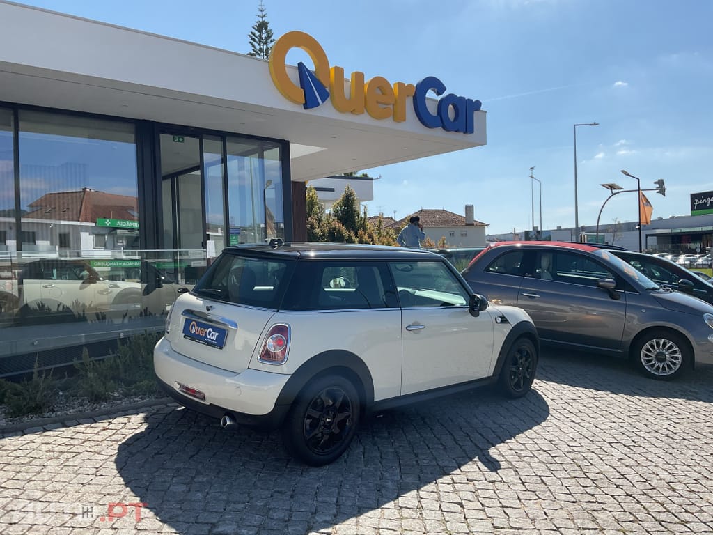 MINI Cooper Cooper D