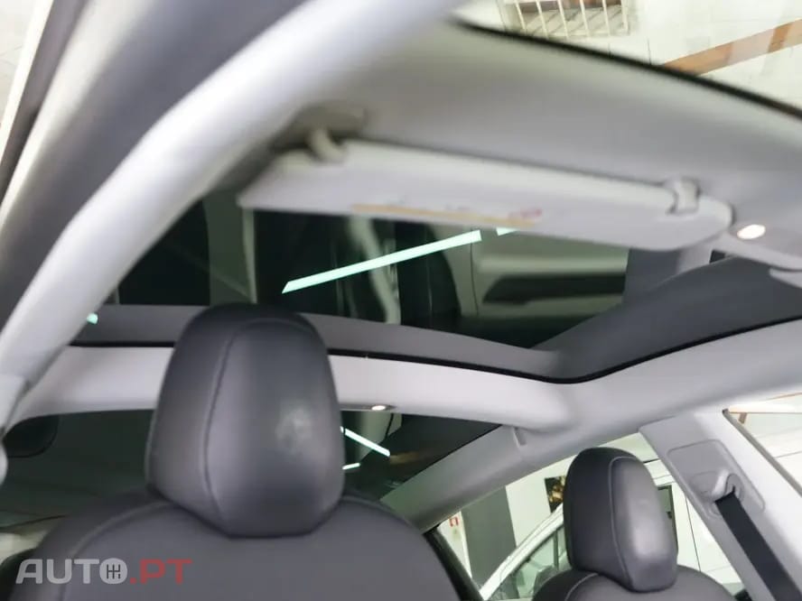 Tesla Model 3 Standard Range Plus RWD