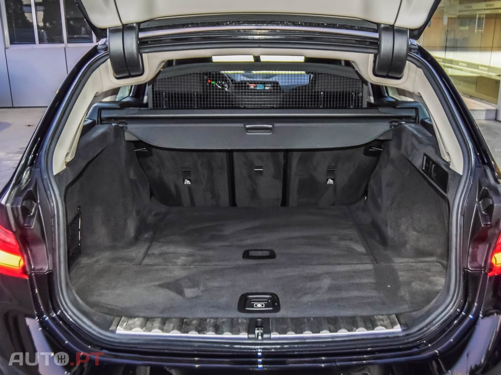 BMW 318 d Touring Advantage