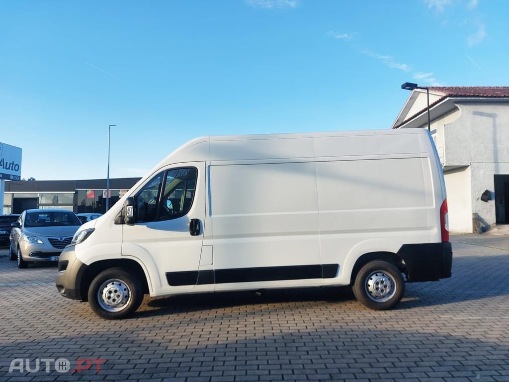 Peugeot Boxer 2.2 BlueHDi 333 L2H2 Pro - IVA Dedutível