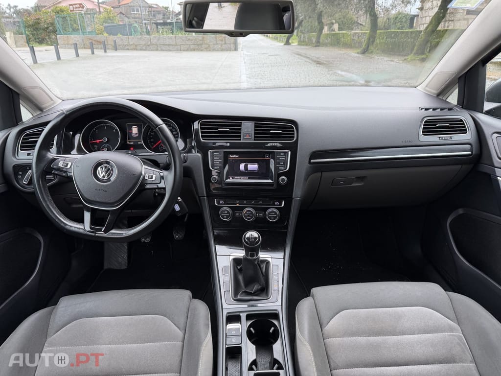 Volkswagen Golf 1.6 TDi Confortline