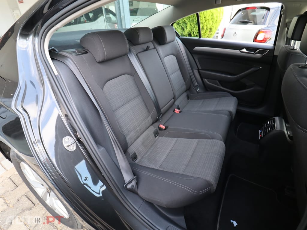 Volkswagen Passat 1.5 TSI Confortline