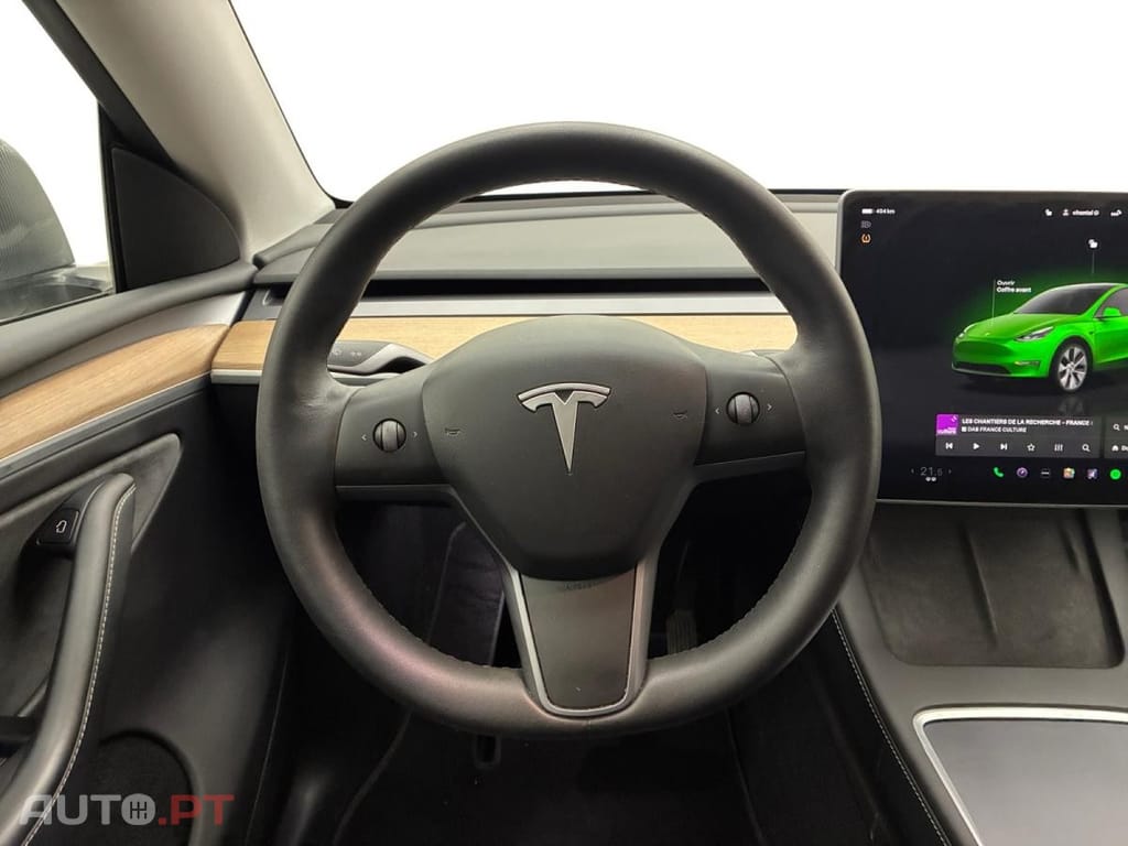 Tesla Model Y Long Range Dual Motor AWD